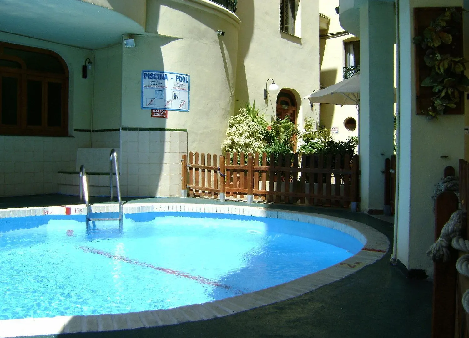 Appartement Apartamentos Mediterraneo Nerja Espagne